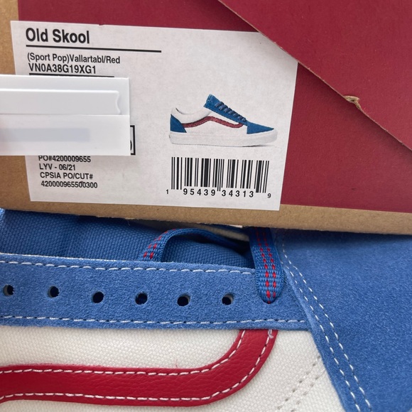 Vans Men’s Old Skool (Sport
Pop) Vallartabl/Red Sneakers
VN0A38G19XG1 - Picture 15 of 16